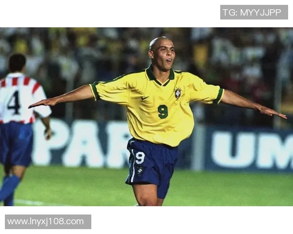 传奇中场足球明星的辉煌历程与不朽成就探秘