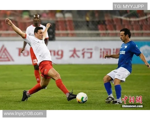 探讨当今足球明星中谁的精彩动作最具观赏性与魅力